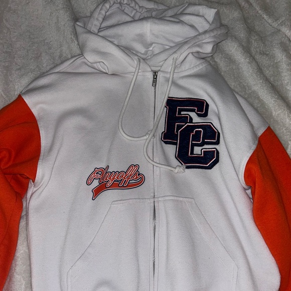 xs, graphic streetwear zip up - Picture 3 of 3